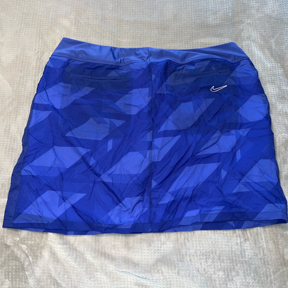 Nike Golf Blue Geometric Skort | Size Large| Built-in Shorts - Picture 3 of 5